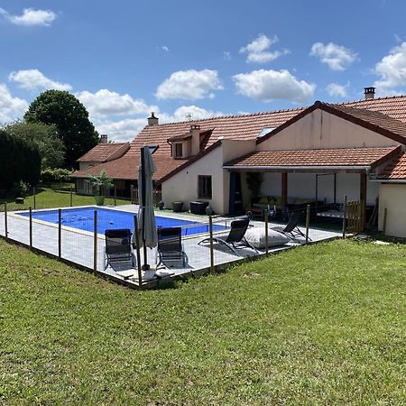 Maison Piscine Et Jacuzzi Saint-Germain-des-Fosses ภายนอก รูปภาพ