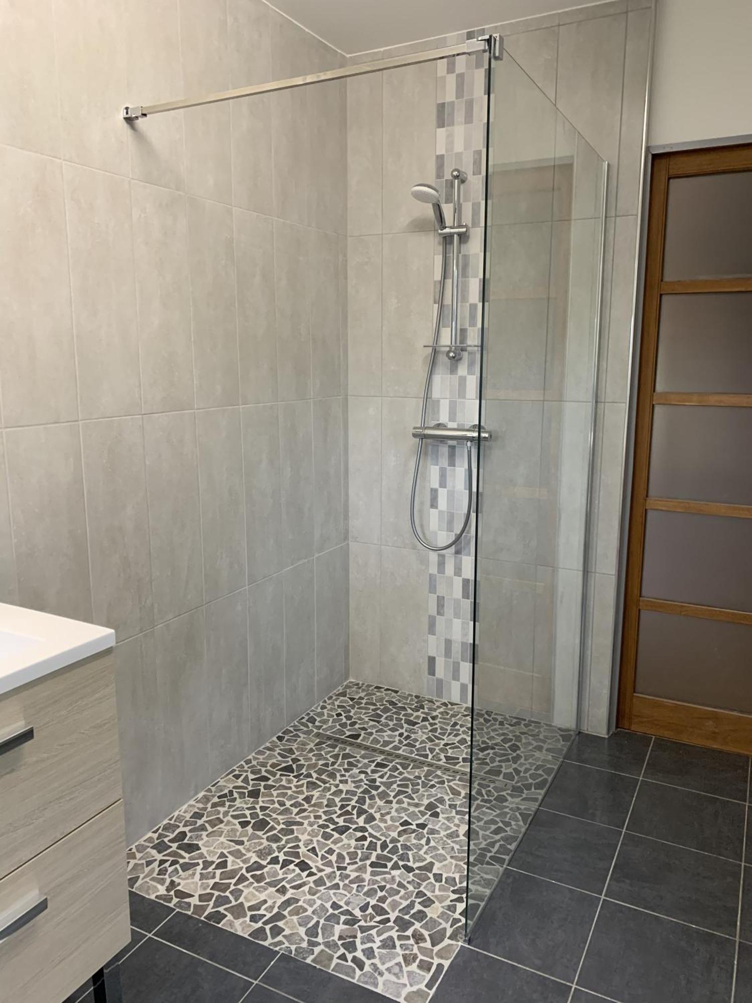 Maison Piscine Et Jacuzzi Saint-Germain-des-Fosses ห้อง รูปภาพ